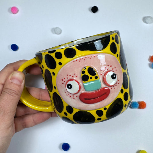 Spotted mug, 365ml