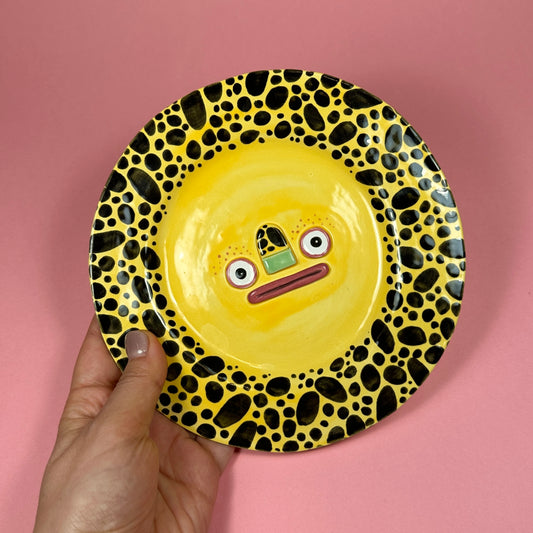 Miniature plate