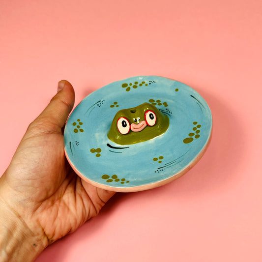 Incense and jewelry holder "Frog in the pond"