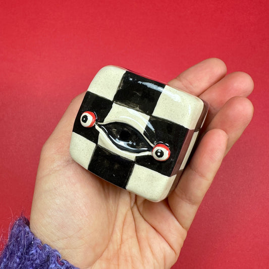 Checkered incense holder