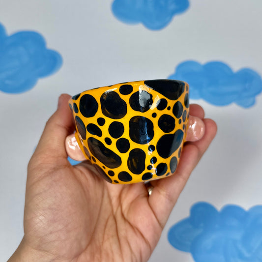 Spotted ceramic teabowl, 100 ml