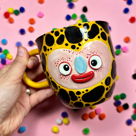 Spotted mug, 470ml