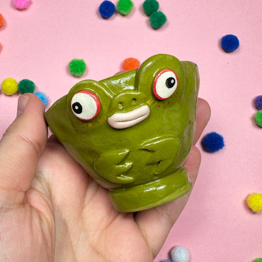 Candle with the scent of sweet cookies "Frog and ladybug"