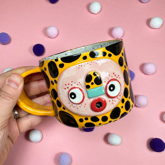 Spotted mug, 290ml