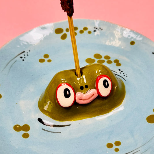 Incense and jewelry holder "Frog in the pond"
