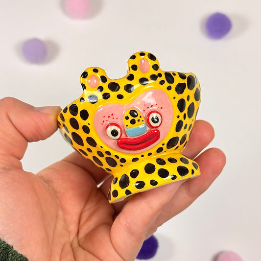 Small Leopard Soy Candle with Wooden Wick and Cookie Scent