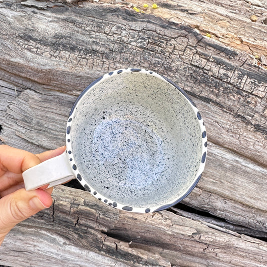 White spotted mug, 360ml