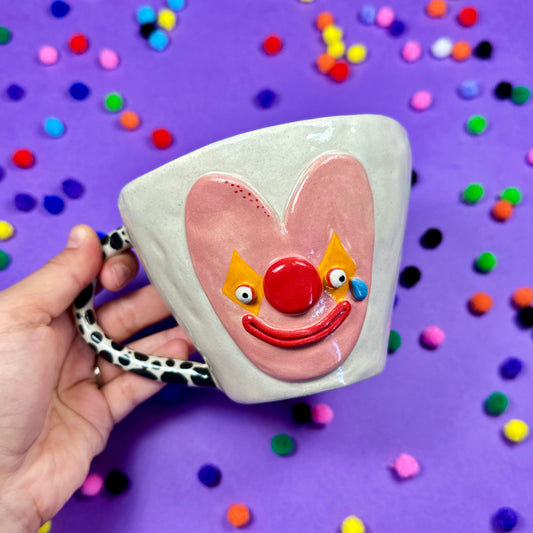 Ceramic mug "Spotted clown", 440 ml