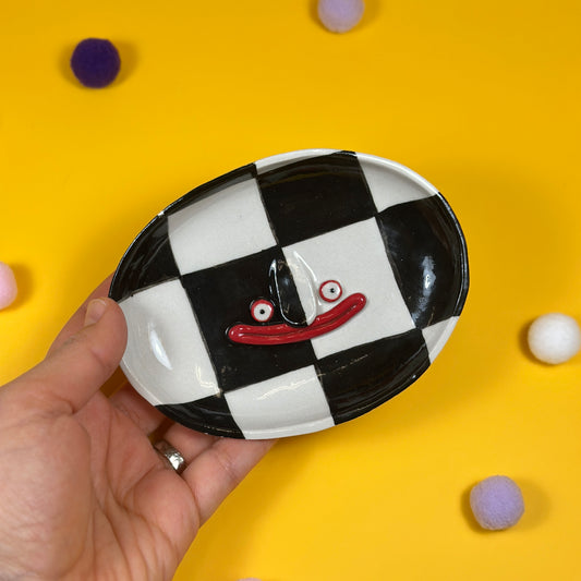 Checkered soap dish