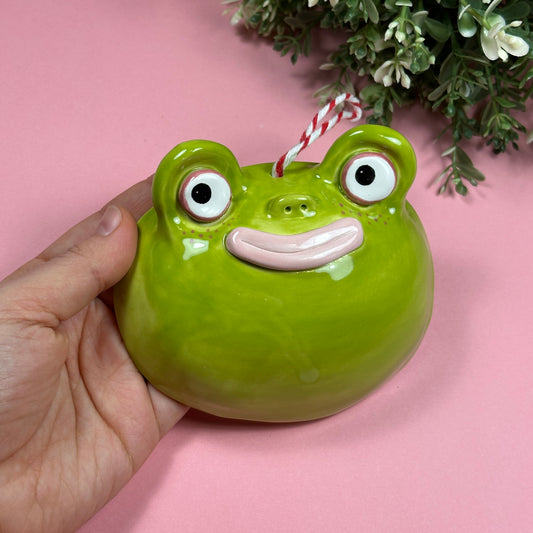 Decorative mini-mask on the wall "Frog"